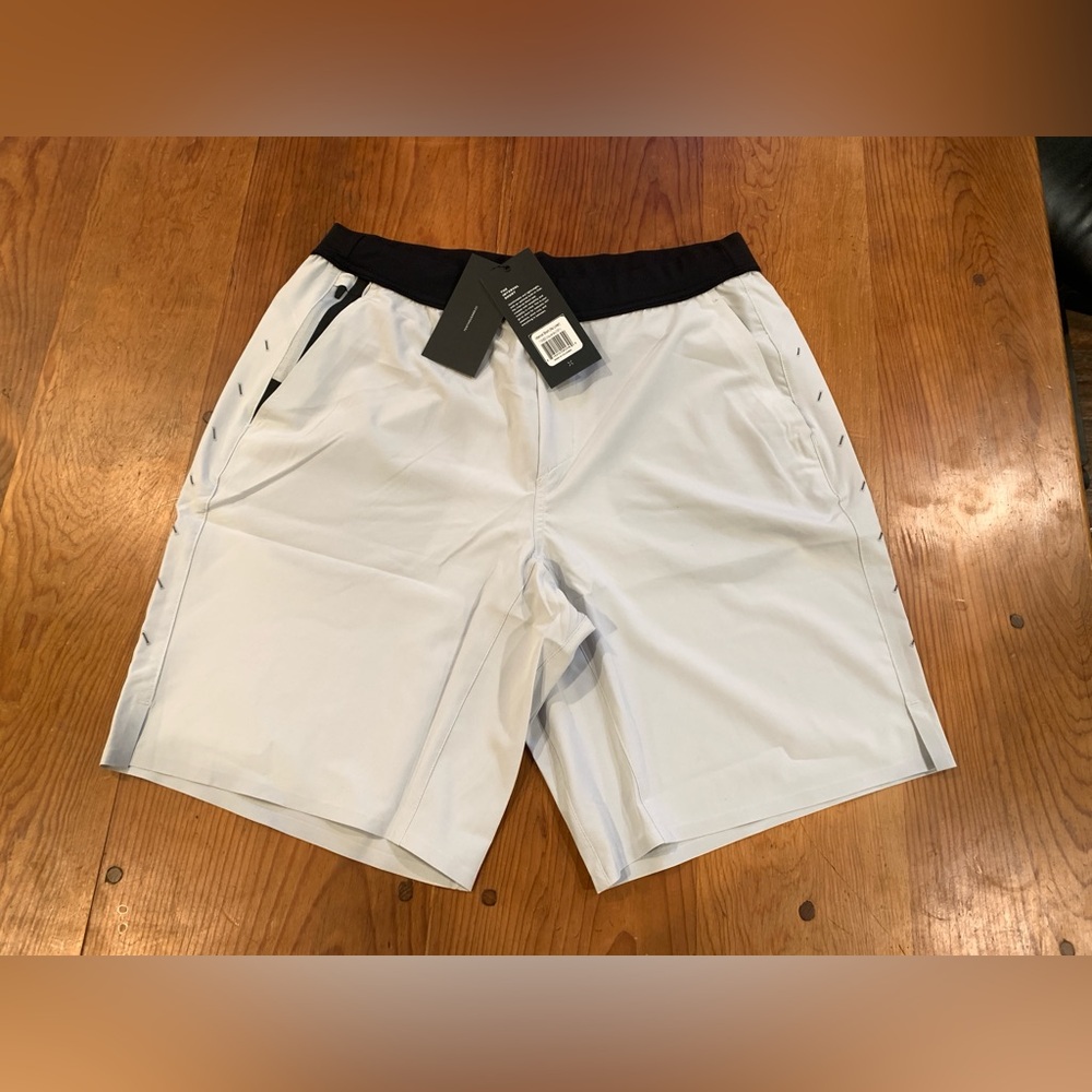 Ten Thousand Men 9 In Interval UnLined Active Shorts LTGRY Large Workout Gym